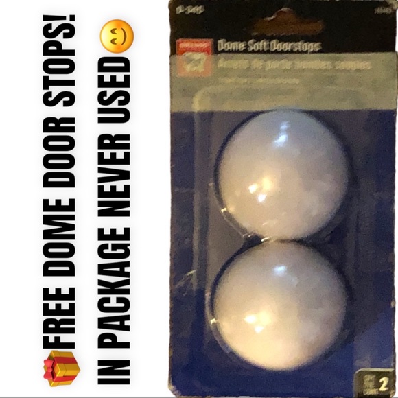 3 HAMPTON BAY STEEL WALL PLATES - STYLE=DECLAN & COLOR=ALMOND - Picture 10 of 16